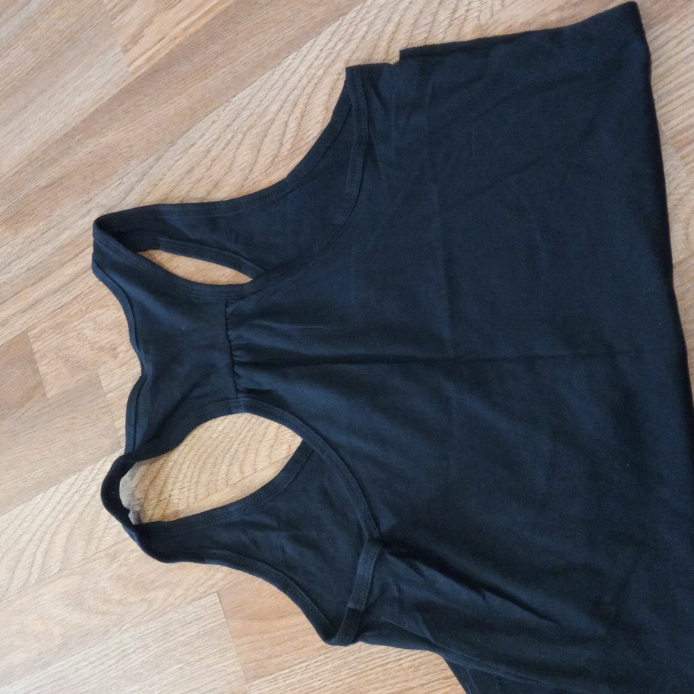 Tanktop - Picture 2 of 2